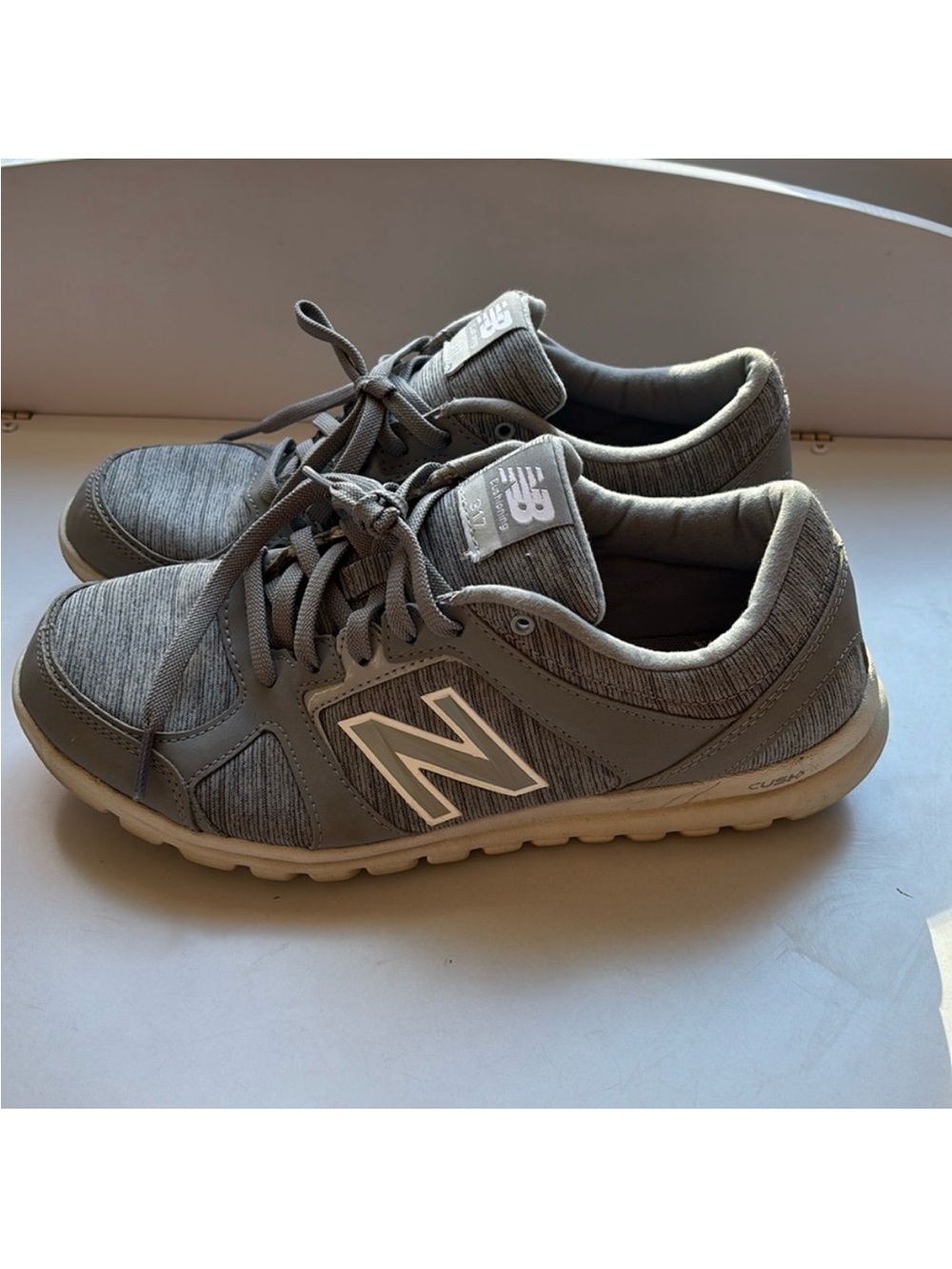 New Balance 317 Gray‎ Heathered Womens Size 10 Sneakers Shoes